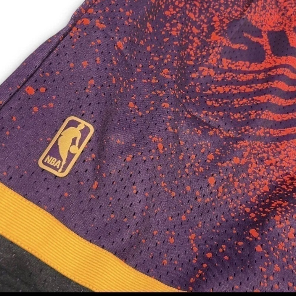 Mitchell & Ness Mens  Purple Black NBA 1996 Phoenix Suns Swingman Shorts New - Picture 3 of 9